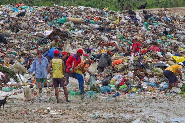 Waste pickers in a landfill